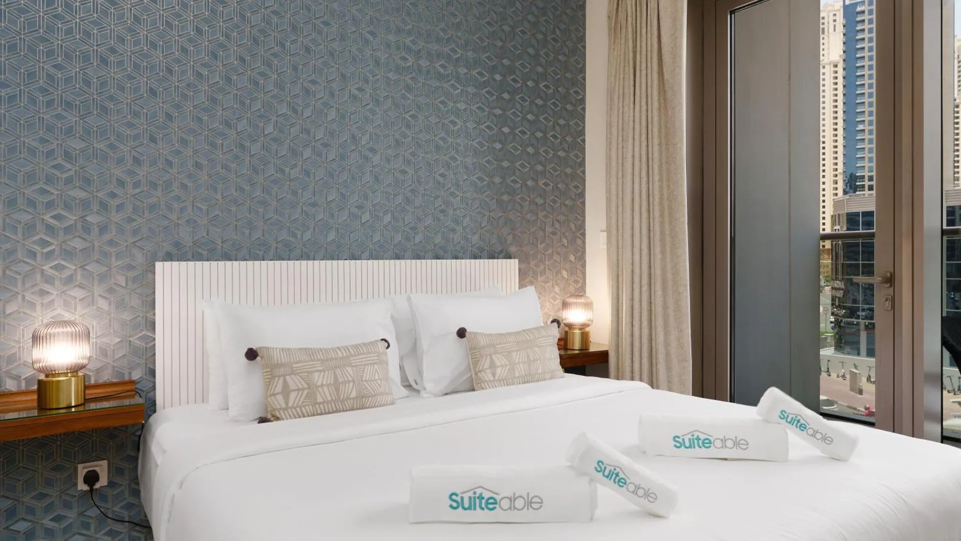 Experience Sparkle Tower Living In Jbr - Suiteable Dubai