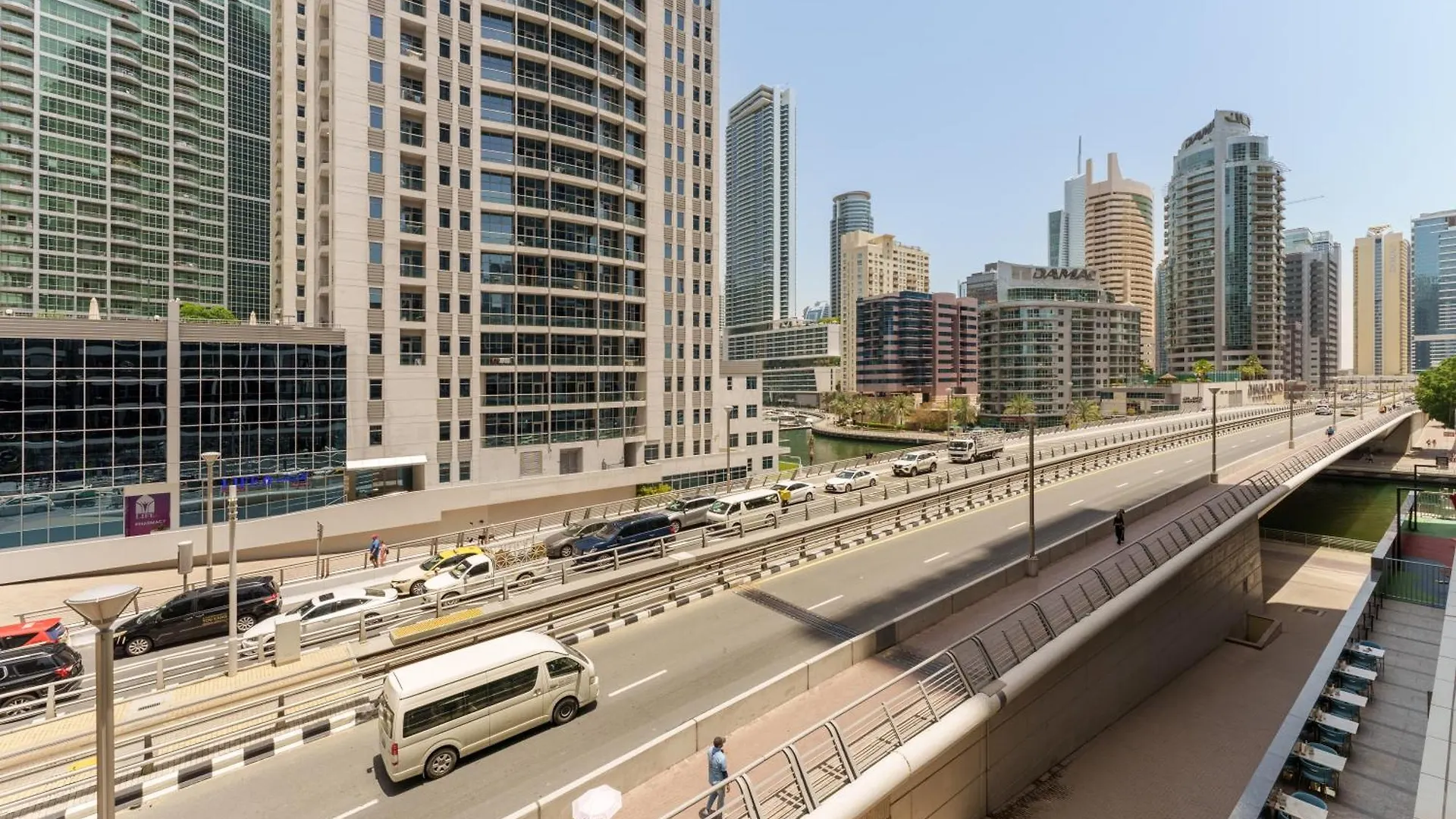 Daire Experience Sparkle Tower Living In Jbr - Suiteable Dubai